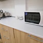 New !!! Modern Lux In The Center With A Terrace