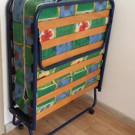 New !!! Modern Lux In The Center With A Terrace *